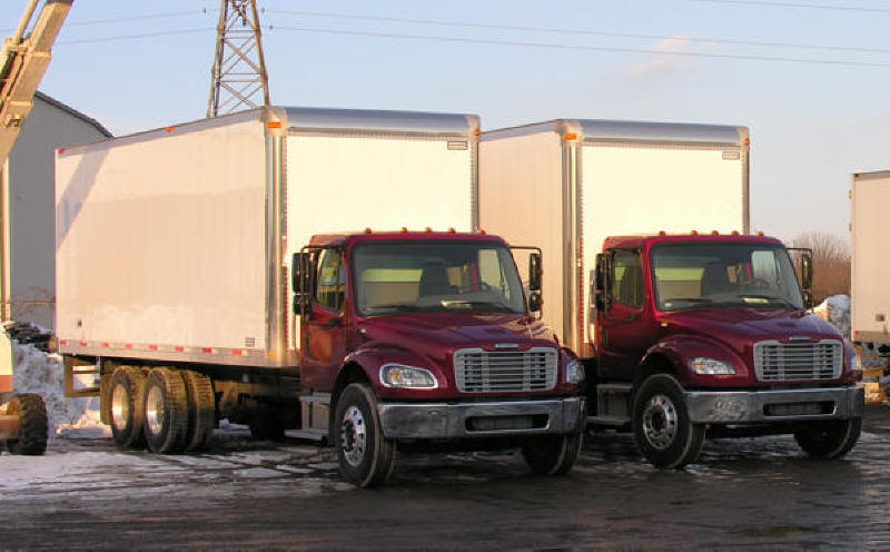 Freightliner Business Class truck, red truck, straight truck