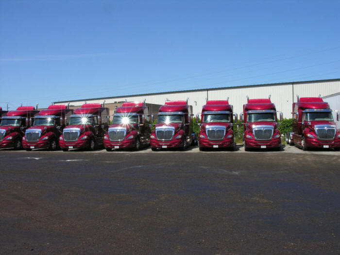 International Prostar Tractor Trailer Transport Trucks for over the road fleet services
