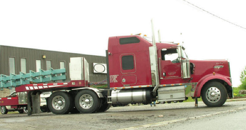 Nice Kenworth highway unit  ready for the heavy haul