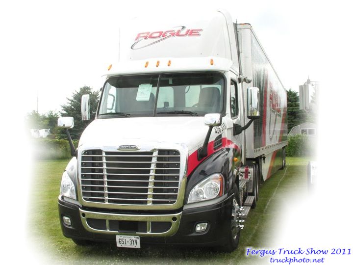 Rogue Freightliner Day Cab With Dry Van Fergus Truck Show 2011