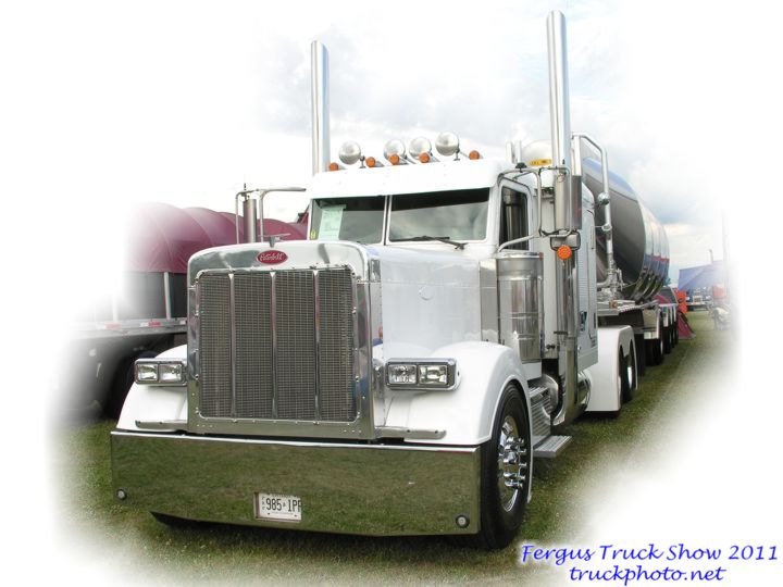 White Peterbilt Tanker Fergus Truck Show 2011