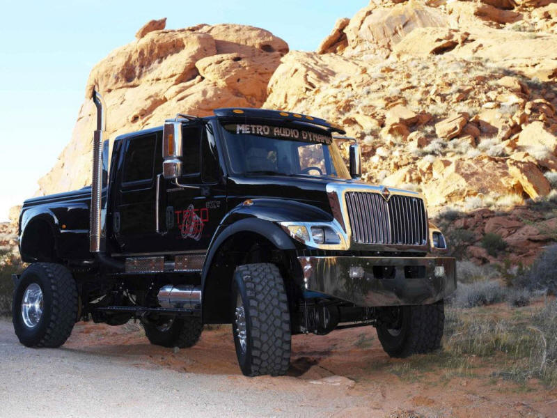 Really cool International pick up truck